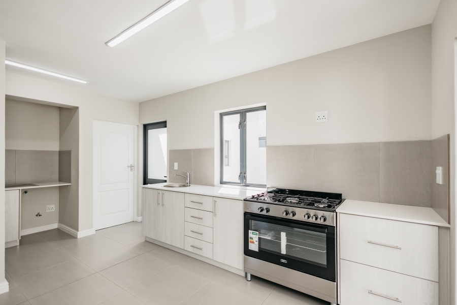 3 Bedroom Property for Sale in Jakarandas Western Cape
